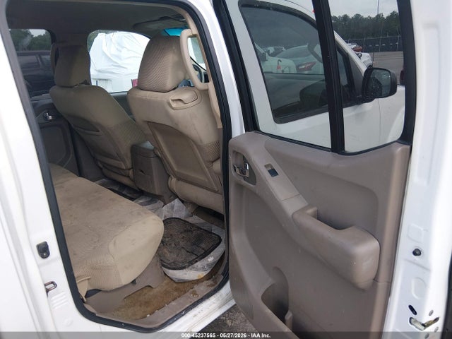 Nissan Frontier Sv