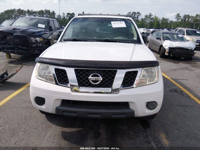 Nissan Frontier Sv