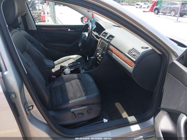 Volkswagen Passat 2.5l Sel Premium
