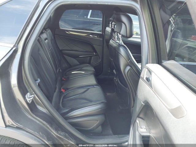 Lincoln MKC Select