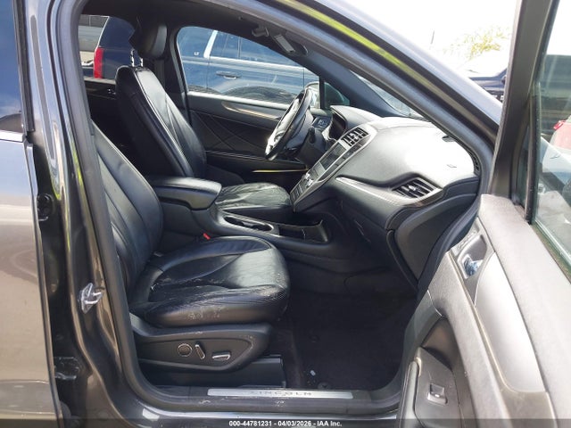 Lincoln MKC Select