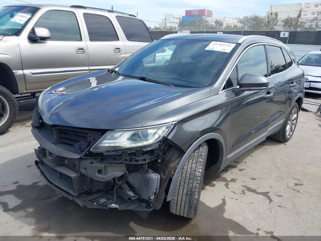 Lincoln MKC Select