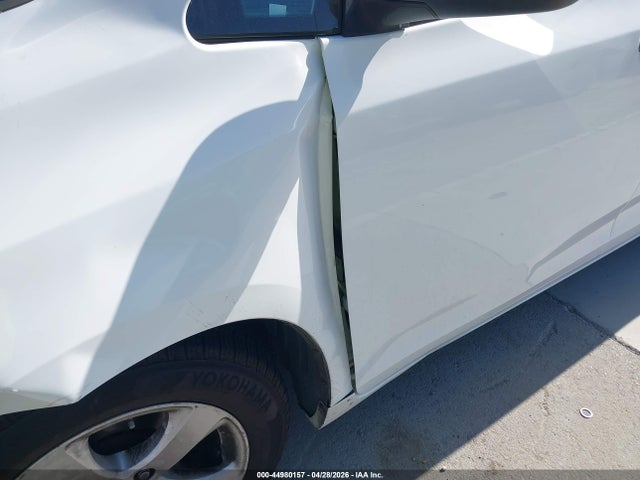 Toyota Sienna Le 8 Passenger