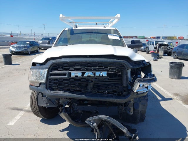 Ram 2500 Tradesman  4x4 8' Box