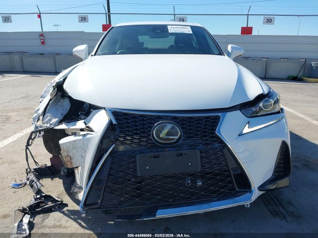 Lexus Is
