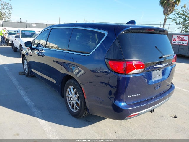 Chrysler Pacifica Touring