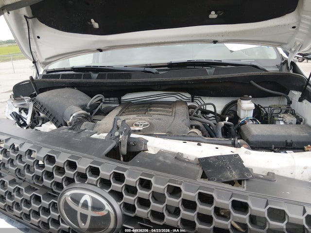 Toyota Tundra Sr5 5.7l V8