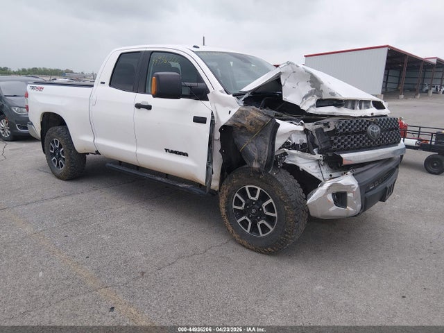 Salvage Toyota Tundra Image