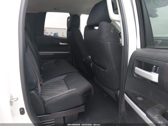 Toyota Tundra Sr5 5.7l V8