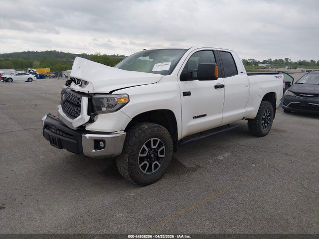 Toyota Tundra Sr5 5.7l V8