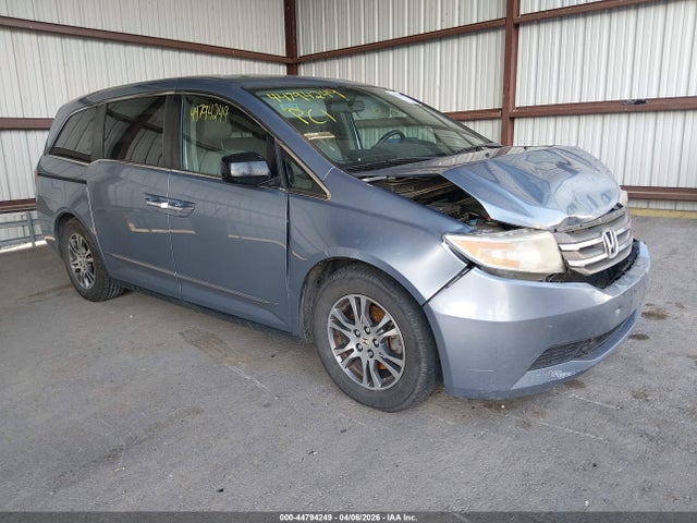 Salvage Honda Odyssey Image