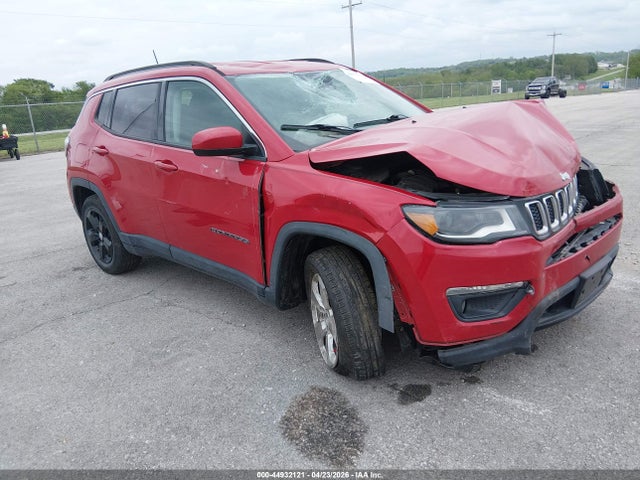 Salvage Jeep Compass Image
