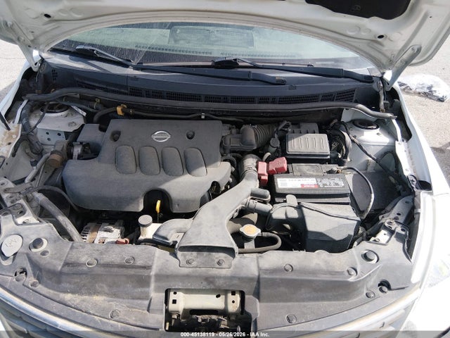 Nissan Versa 1.8s