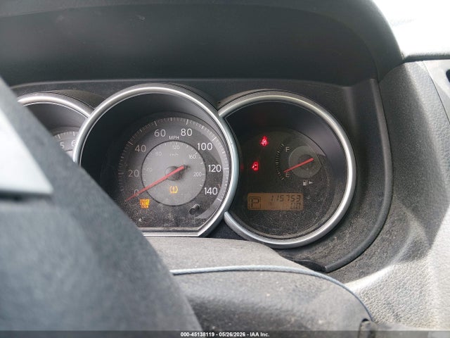 Nissan Versa 1.8s