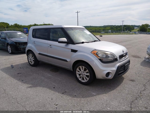 Salvage Kia Soul Image