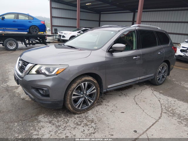 Nissan Pathfinder Platinum