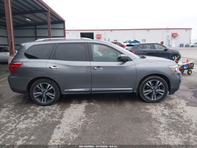 Nissan Pathfinder Platinum