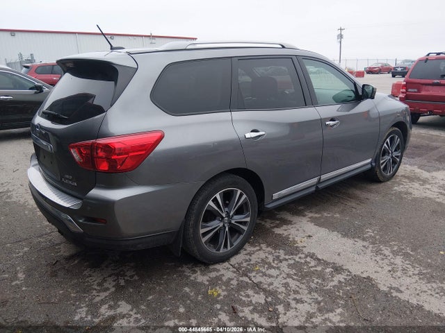 Nissan Pathfinder Platinum