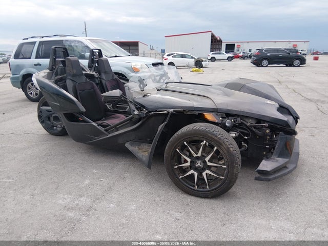 Salvage Polaris Slingshot Image