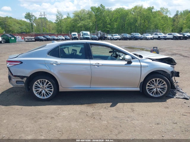 Toyota Camry Xle Hybrid