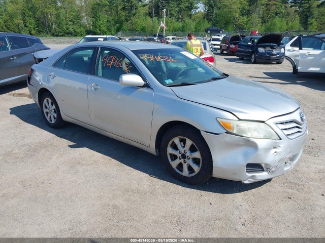 Salvage Toyota Camry Image