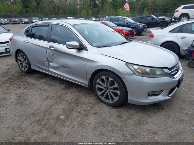 Salvage Honda Accord Image
