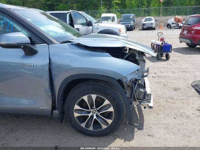Toyota Highlander Hybrid Xle