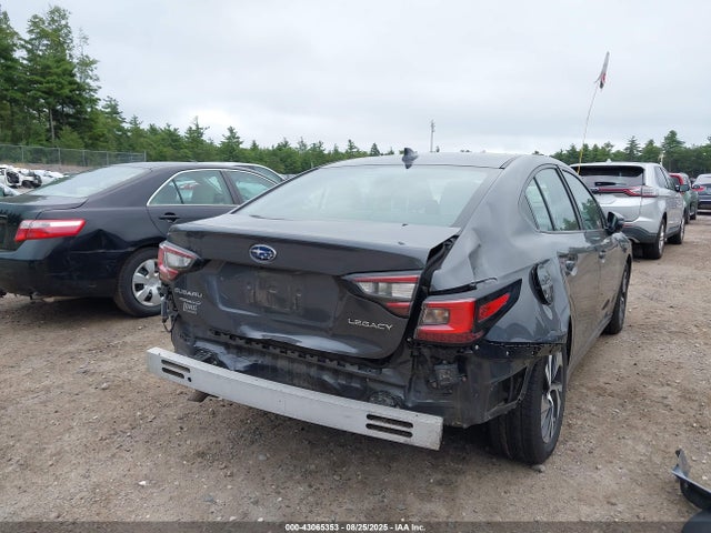 Subaru Legacy Premium
