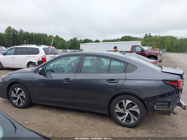 Subaru Legacy Premium