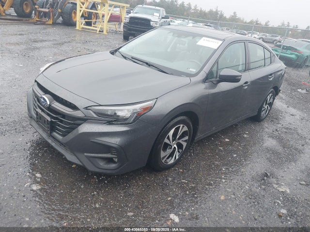 Subaru Legacy Premium