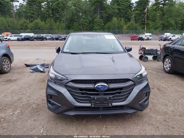 Subaru Legacy Premium