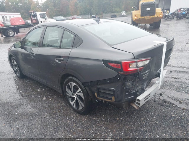 Subaru Legacy Premium