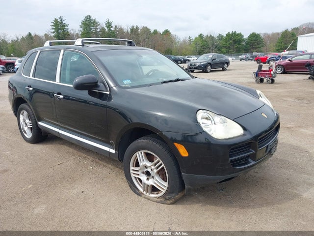 Salvage Porsche Cayenne Image