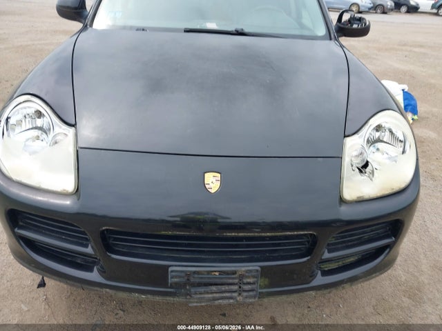 Porsche Cayenne V6