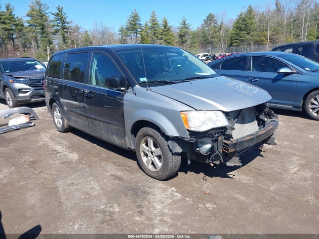 Salvage Dodge Grand Caravan Image