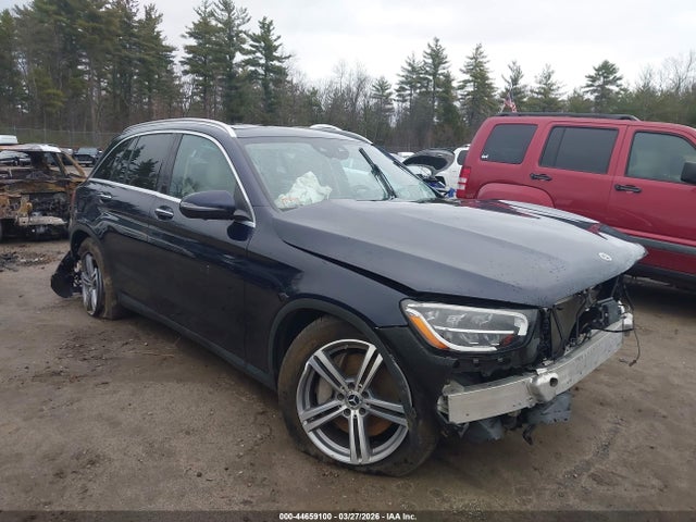 Salvage Mercedes-Benz GLC Image