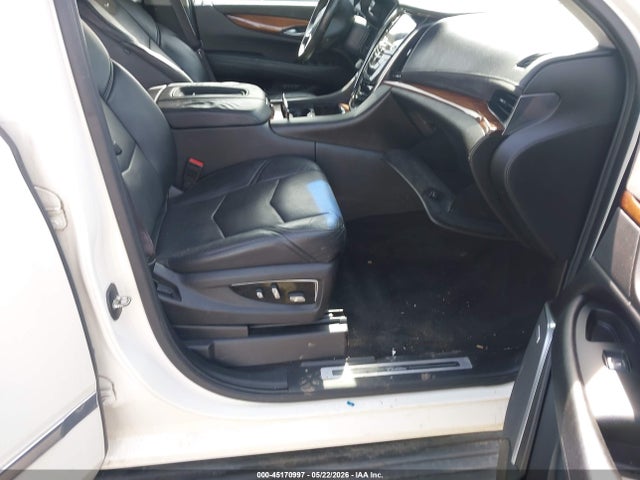 Cadillac Escalade Luxury Collection