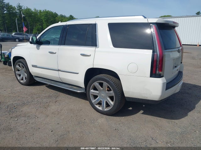 Cadillac Escalade Luxury Collection