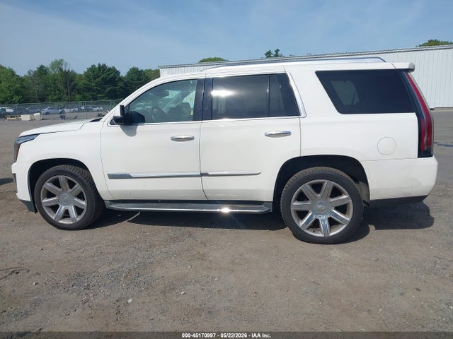 Cadillac Escalade Luxury Collection