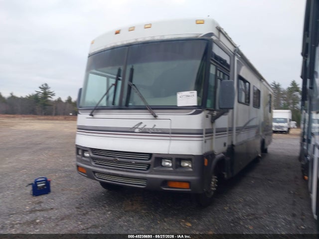 Ford F-550 Super Duty Stripped Chass