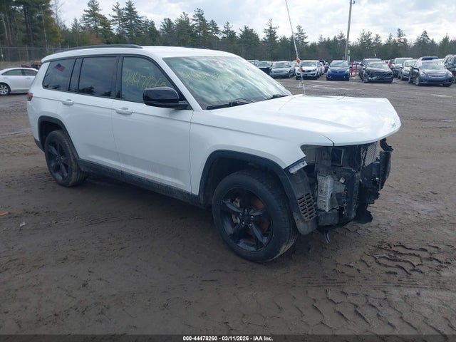 Salvage Jeep Grand Cherokee Image