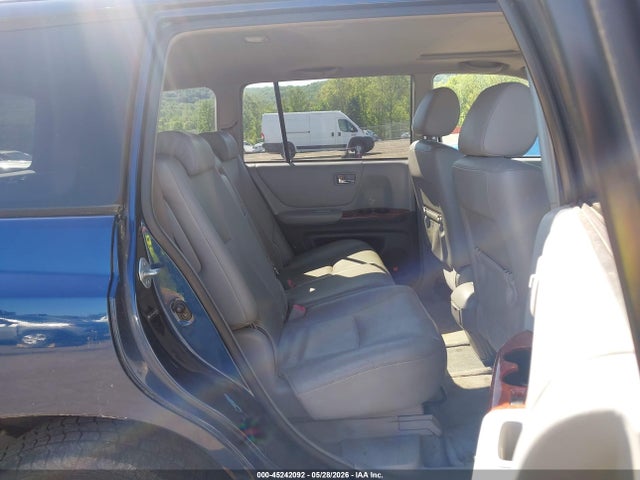 Toyota Highlander Limited V6