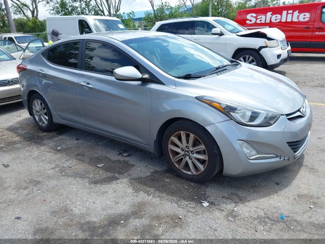 Salvage Hyundai ELANTRA Image