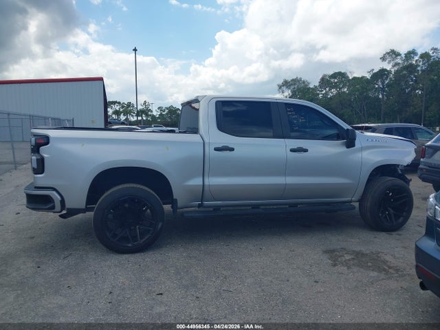 Chevrolet Silverado 1500 Custom