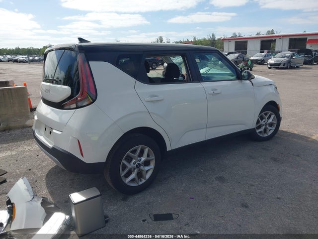 Kia Soul S