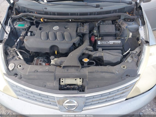 Nissan Versa 1.8s
