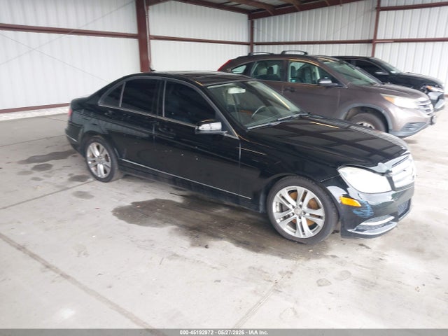 Salvage Mercedes-Benz C-Class Image