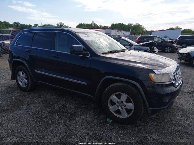 Salvage Jeep Grand Cherokee Image
