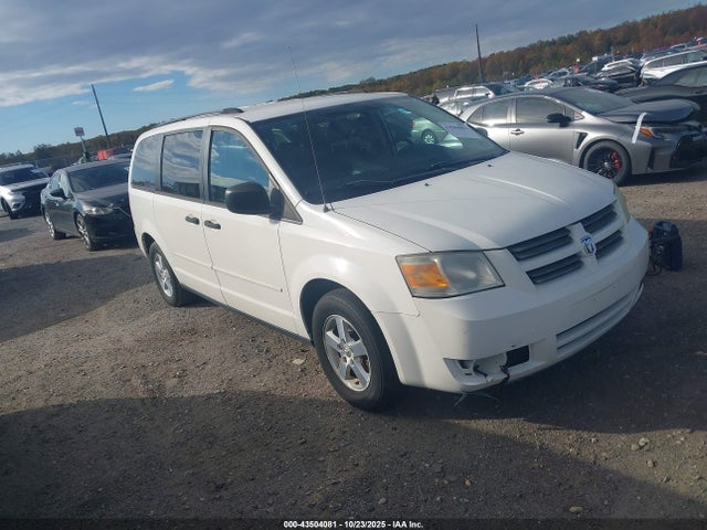 Salvage Dodge Grand Caravan Image