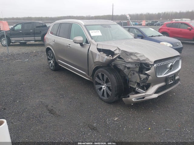 Salvage Volvo XC90 Image